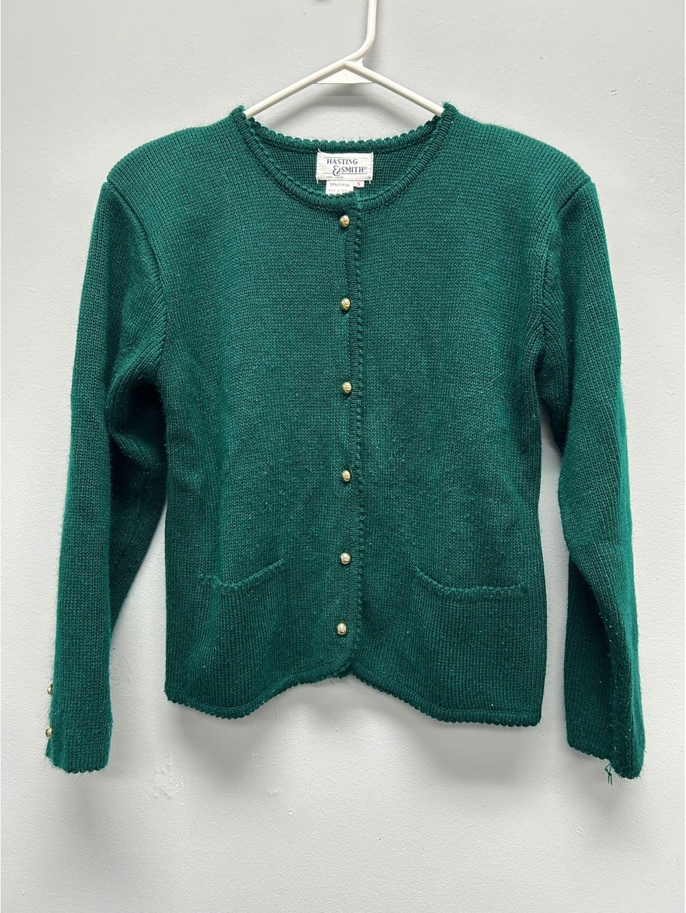 Vintage 90s Hasting & Smith Women's Green Cardigan with Gold Buttons